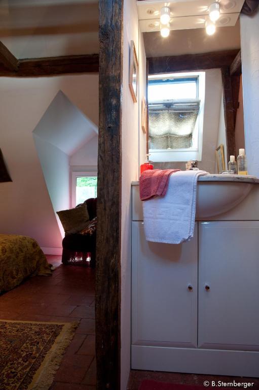 Bed and Breakfast La Demeure Saint-Ours Лош Номер фото