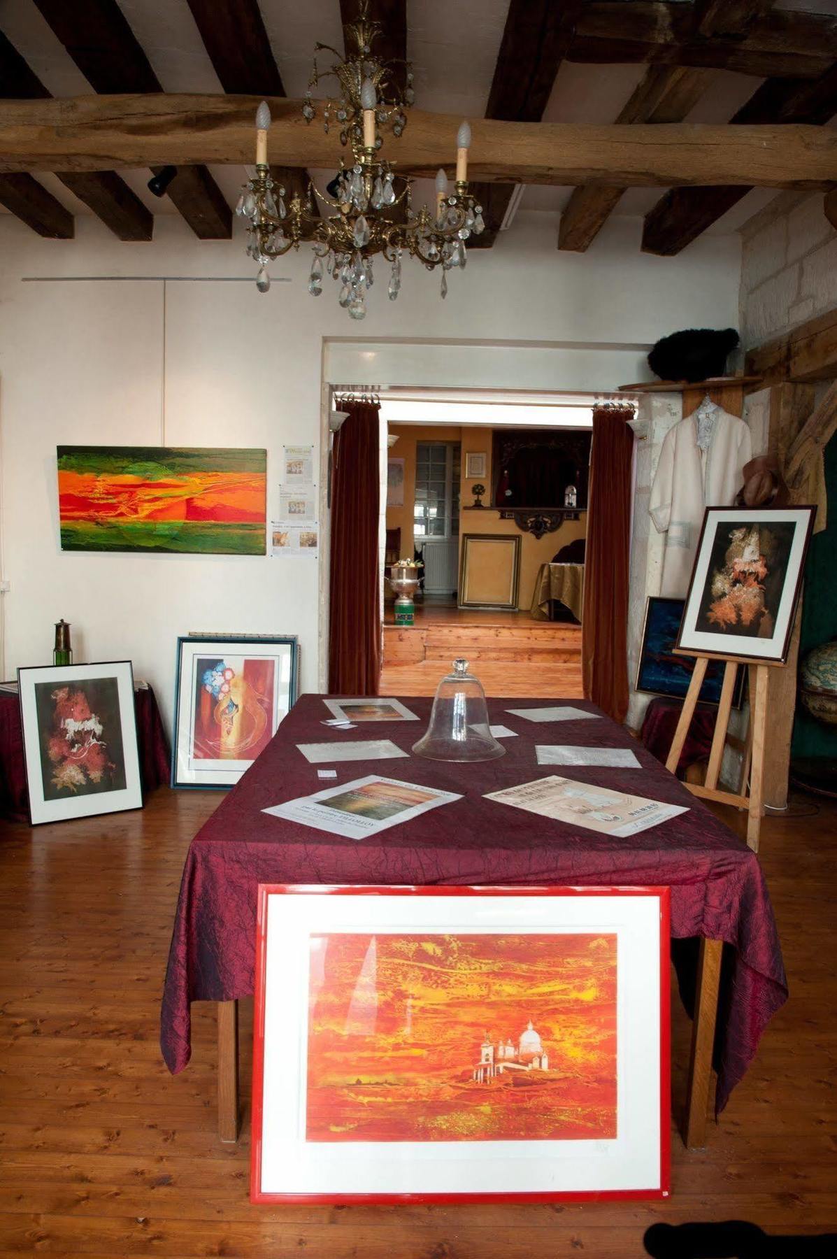 Bed and Breakfast La Demeure Saint-Ours Лош Экстерьер фото